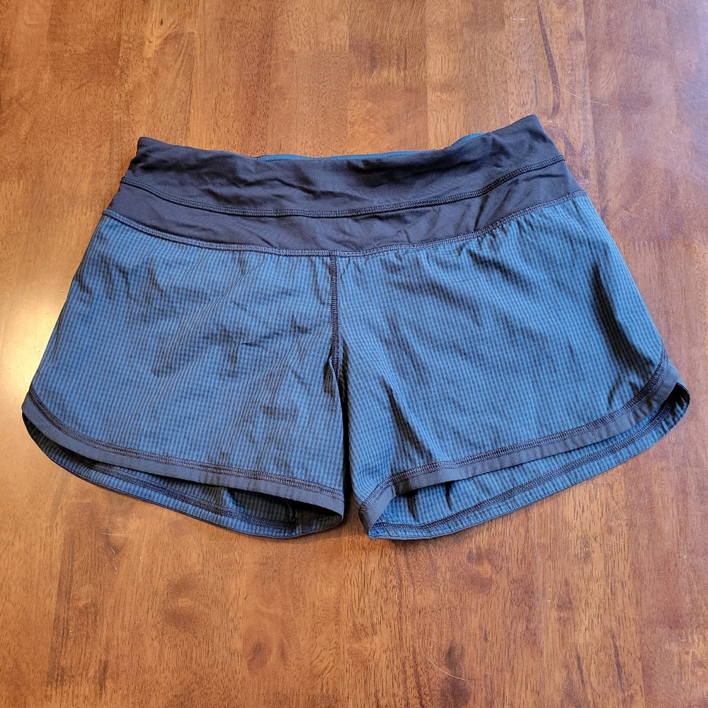 Lululemon Athletica black & teal gingham plaid print shorts